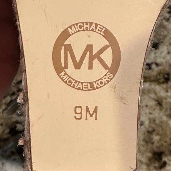 MICHAEL KORS FANNING WEDGE Size 9M (E/P) - Picture 5 of 8